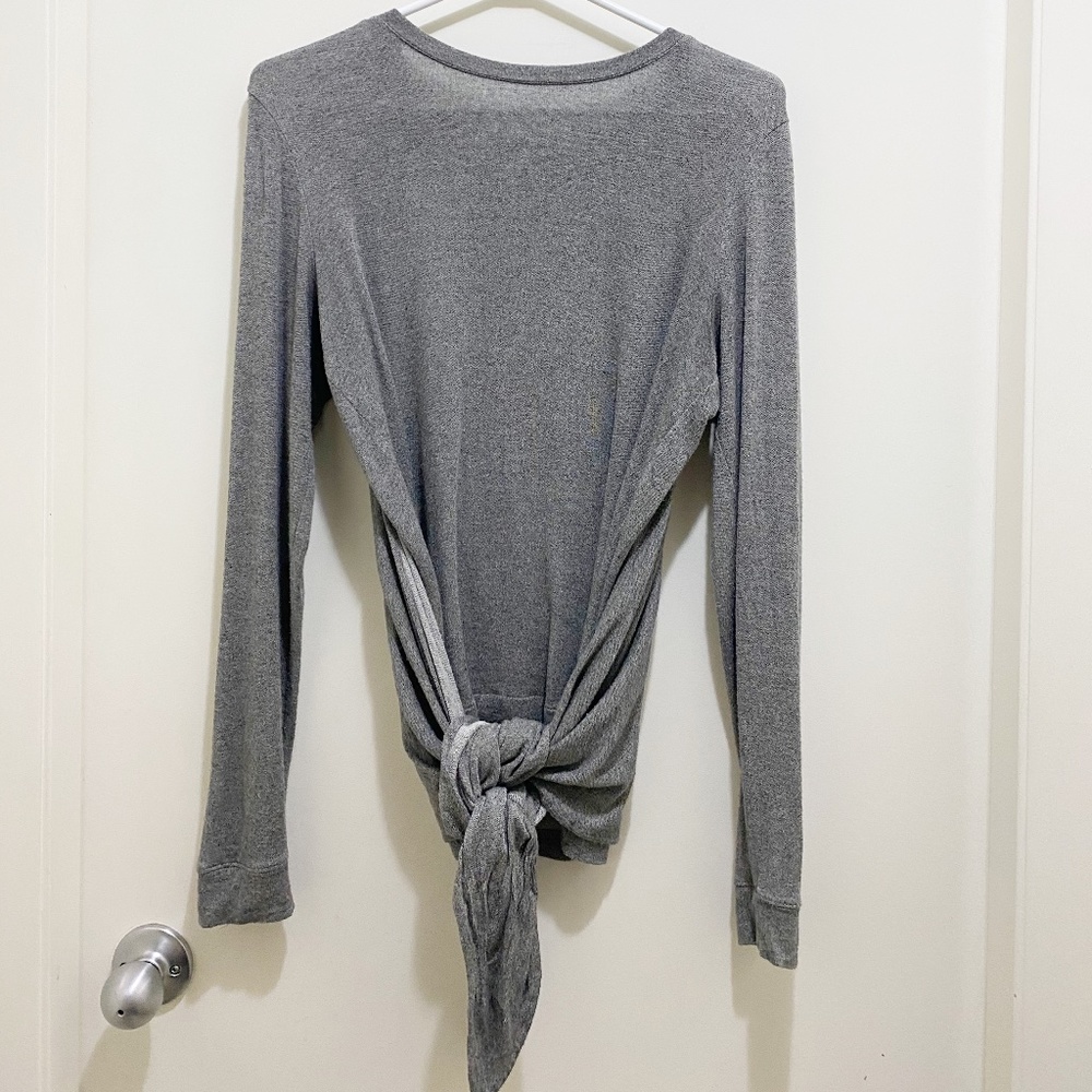 Club Monaco Cozy Long Sleeve Crew Neck Tie Top Grey XS